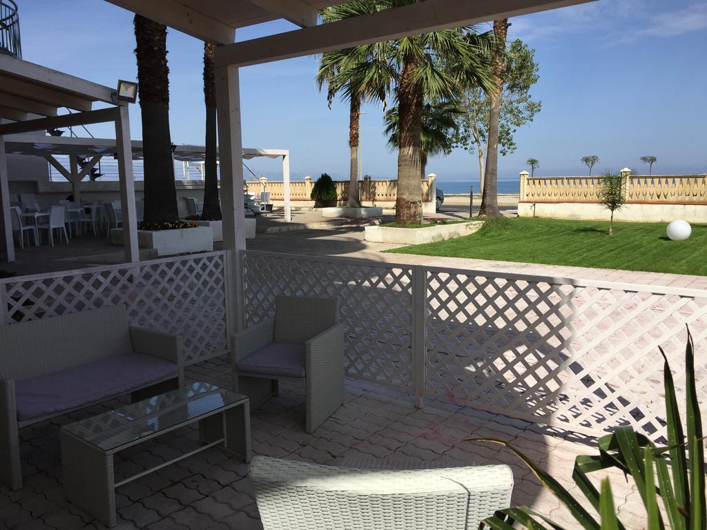 Holiday Affittacamere Corigliano Calabro Exterior foto