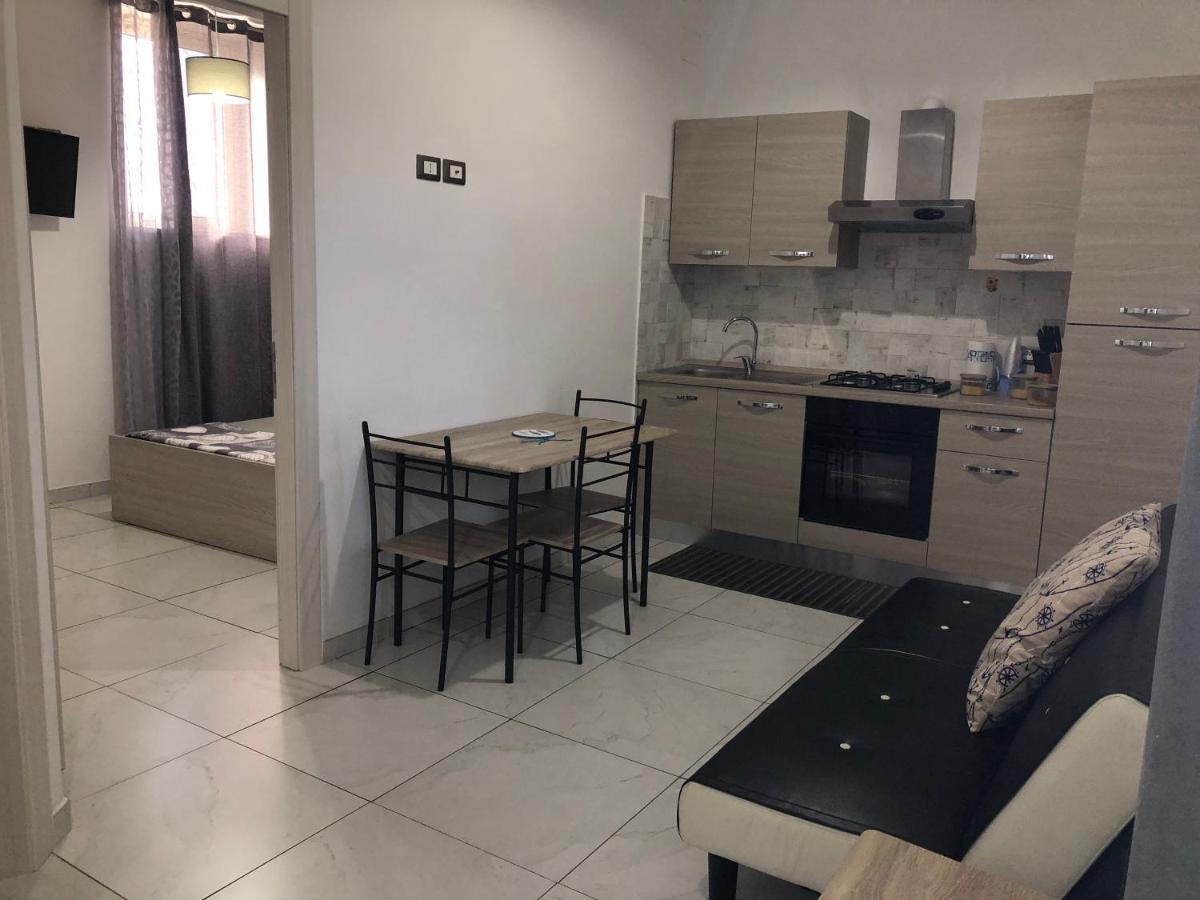 Holiday Affittacamere Corigliano Calabro Exterior foto